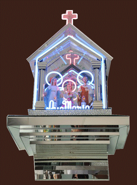 Những mẫu bàn thờ chúa bằng kính trong gia đình Rẻ và Đẹp